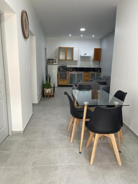 Rdc - Appartement F3 Villiers Le Bel 95 Proche De Paris Roissy Dış mekan fotoğraf